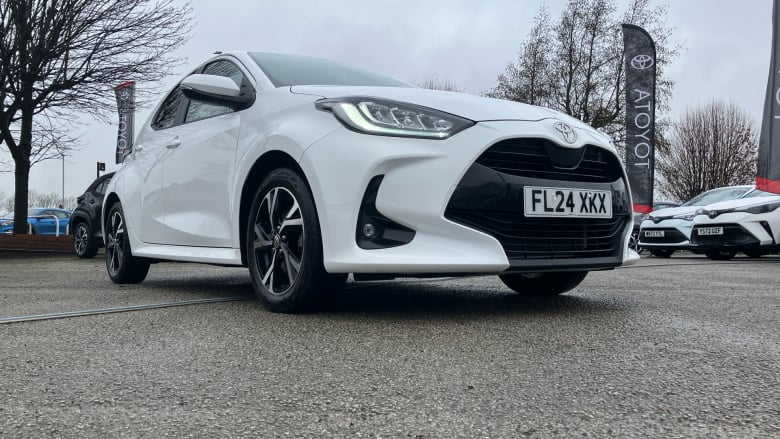 Toyota Yaris 1.5 Hybrid Design 5dr CVT Hybrid Hatchback